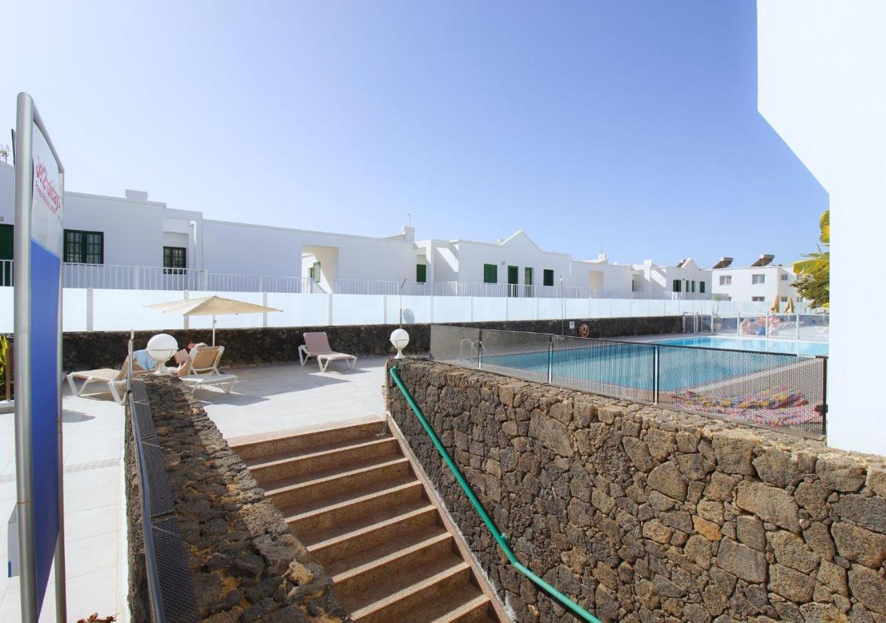 Apartamentos Aloe Puerto del Carmen  Exterior photo